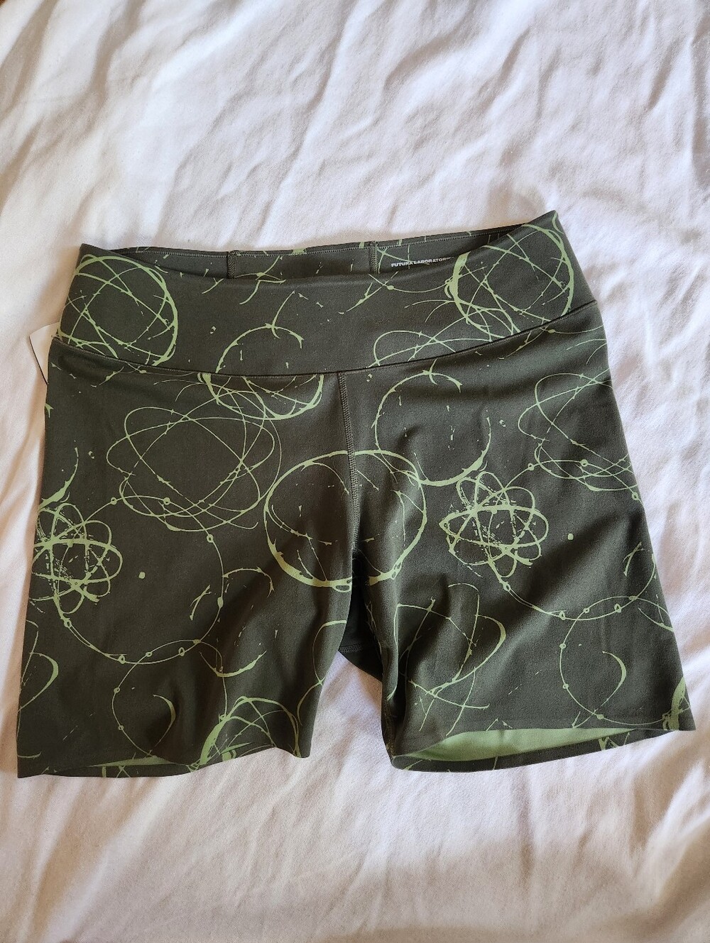 Uniqlo x Futura Laboratories AIRism Active Shorts XL Green Abstract Print